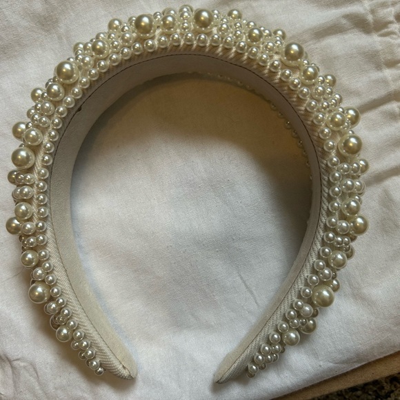 Pearl Wedding Headband - Picture 4 of 4